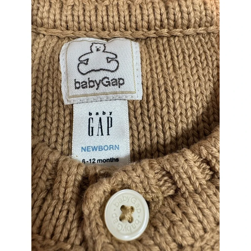 Baby Gap One Piece Cable Knit Sweater Button Closure Beige Newborn 6-12 Months‎